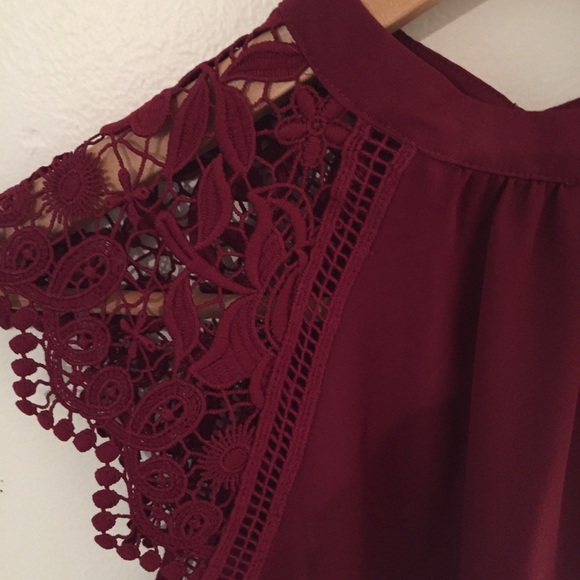 NWT Women’s Express Blouse - Picture 4 of 7